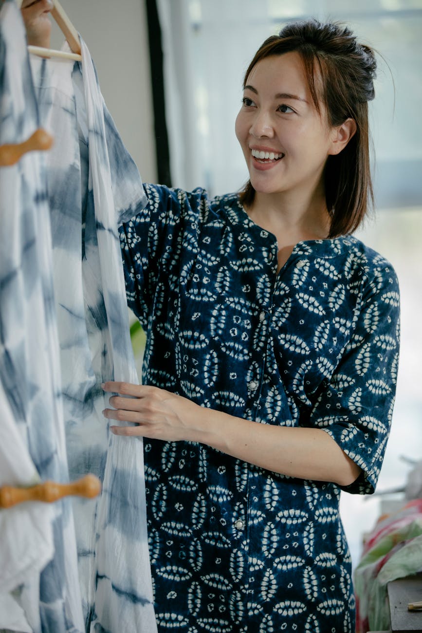 The Art of Capsule Wardrobes: How to Create a Minimalist Closet