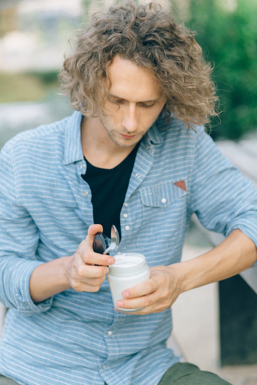 The Art of Mindful Eating: How to Cultivate a Healthy Relationship With Food