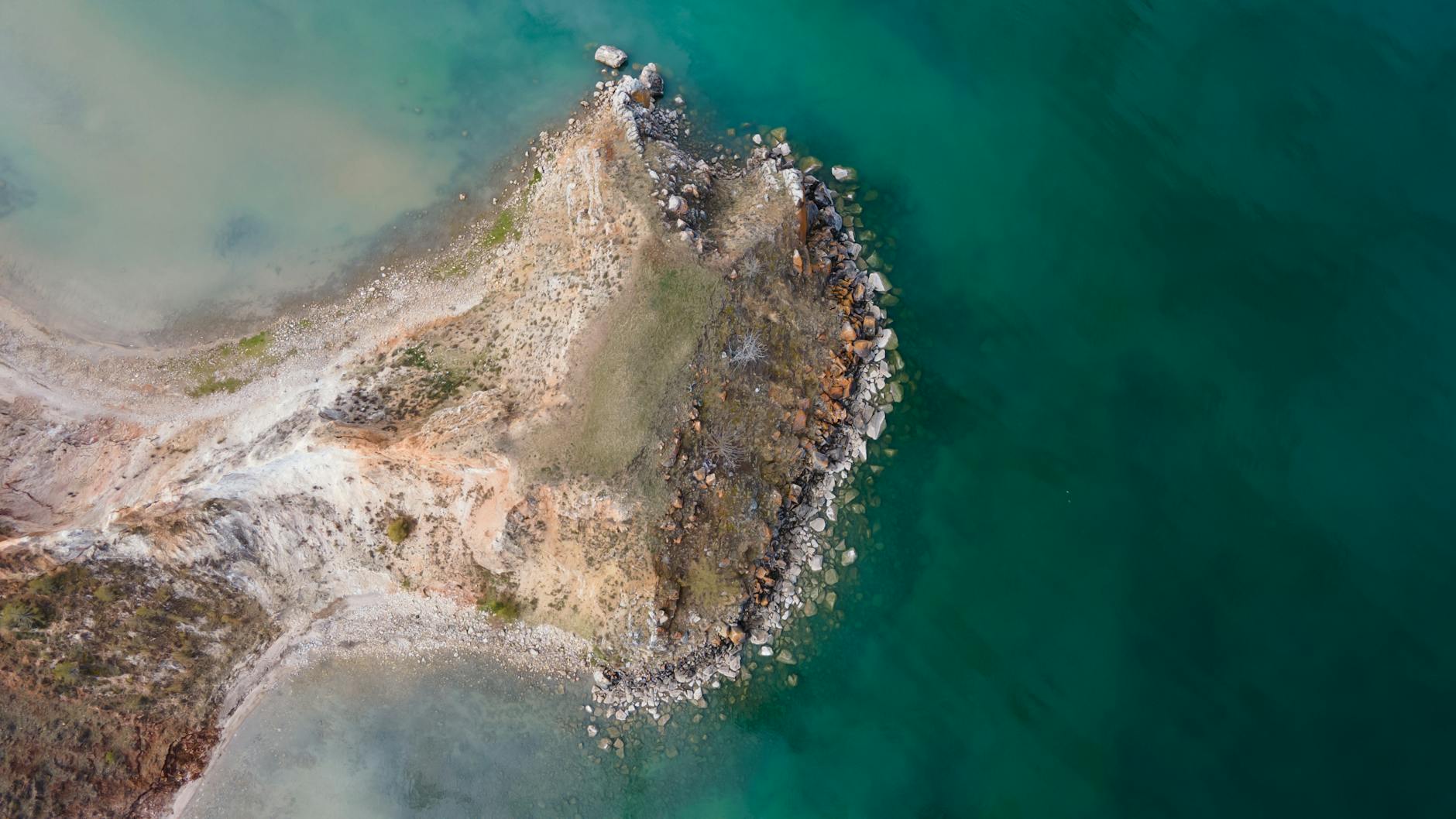 Hidden Gems: Exploring Lesser-Known Destinations in Southeast Asia